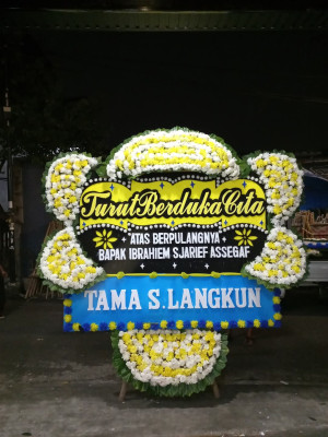 Papan Bunga Duka di Cisalam
